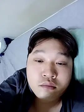 offwhite777 online show from 03-01-25, 12:12