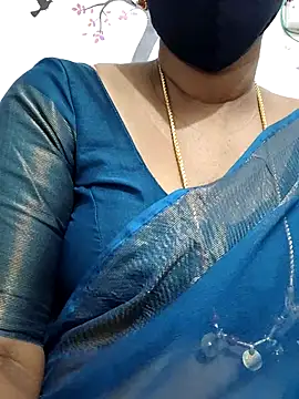 Snapshot of Tamil_Meera12 chatting on 12-20-25, 07:21 Tamil Meera12 online show from 12-20-25, 07:21