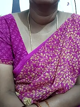 Snapshot of Tamil_Meera12 chatting on 01-09-26, 06:27 Tamil Meera12 online show from 01-09-26, 06:27