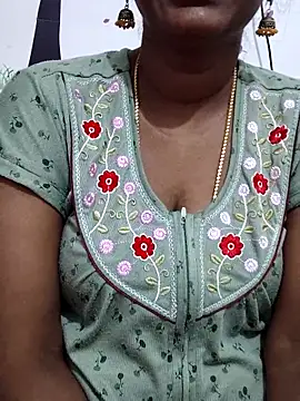 Snapshot of Tamil_Meera12 chatting on 02-06-26, 03:11 Tamil Meera12 online show from 02-06-26, 03:11