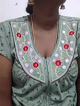 Snapshot of Tamil_Meera12 chatting on 02-12-26, 07:36 Tamil Meera12 online show from 02-12-26, 07:36