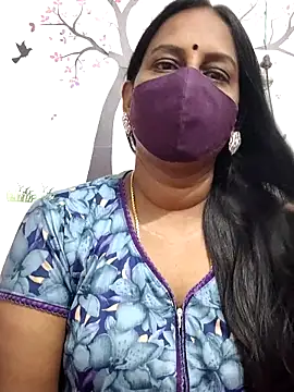 Snapshot of Tamil_Meera12 chatting on 02-23-26, 03:04 Tamil Meera12 online show from 02-23-26, 03:04