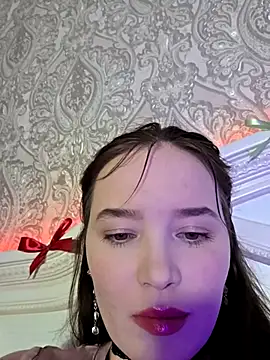 Snapshot of GoddessYanaMironova chatting on 03-18-26, 03:59 GoddessYanaMironova online show from 03-18-26, 03:59