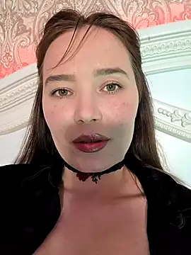 Snapshot of GoddessYanaMironova chatting on 04-18-26, 07:07 GoddessYanaMironova online show from 04-18-26, 07:07