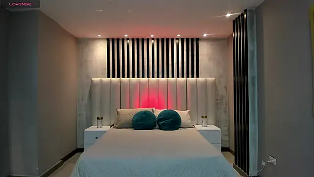 BeccaBaxter online show from 02-23-25, 05:07