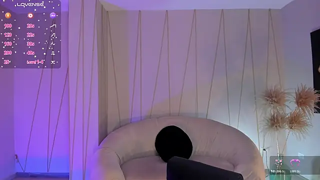 BeccaBaxter online show from 10-17-25, 06:21