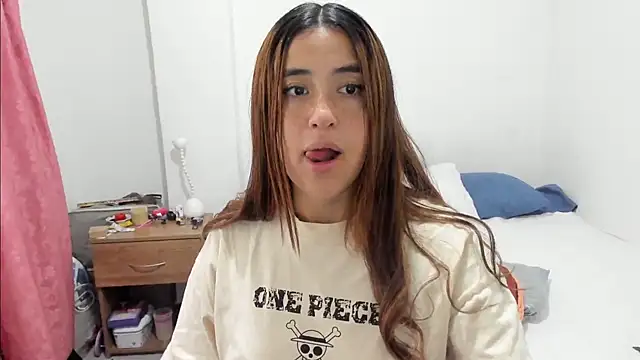 Snapshot of __leaa chatting on 03-19-25, 08:00 leaa online show from 03-19-25, 08:00