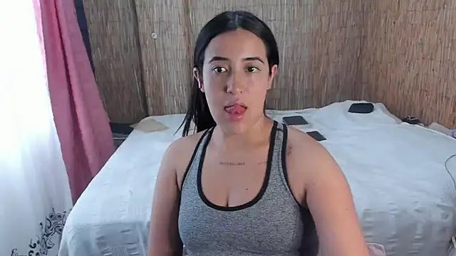 Snapshot of __leaa chatting on 11-14-25, 07:34 leaa online show from 11-14-25, 07:34