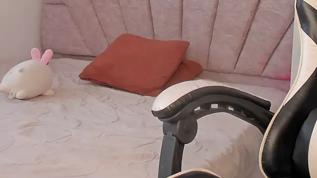 leahaltomm online show from 10-15-25, 07:47