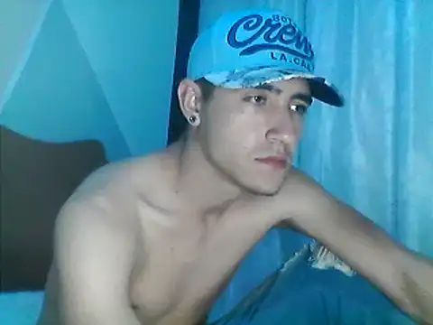 Snapshot of daimon_king05 chatting on 02-21-25, 02:39 daimon king05 online show from 02-21-25, 02:39