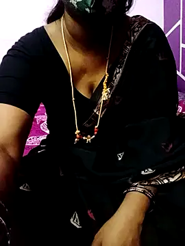 Snapshot of Tamil_Radha chatting on 01-31-25, 11:24 Tamil Radha online show from 01-31-25, 11:24