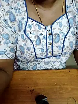 Snapshot of Tamil_Radha chatting on 09-27-25, 06:40 Tamil Radha online show from 09-27-25, 06:40