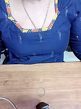 Snapshot of Tamil_Radha chatting on 09-29-25, 05:18 Tamil Radha online show from 09-29-25, 05:18