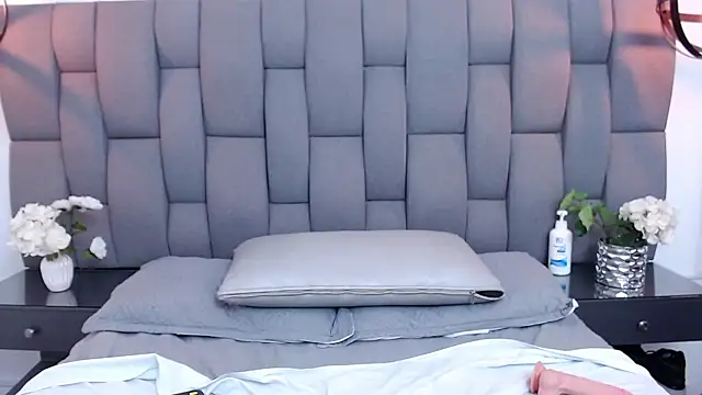 Snapshot of Sofiavillegaz chatting on 02-06-25, 02:48 Sofiavillegaz online show from 02-06-25, 02:48