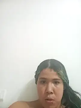 Snapshot of kimberlitaz chatting on 02-05-25, 10:19 kimberlitaz online show from 02-05-25, 10:19