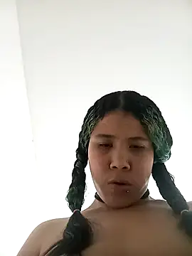 Snapshot of kimberlitaz chatting on 02-07-25, 10:08 kimberlitaz online show from 02-07-25, 10:08