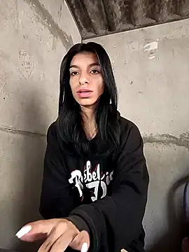 Ariell Kieran online show from 02-08-25, 06:55