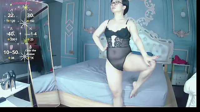 LucianaMe online show from 03-10-25, 03:23