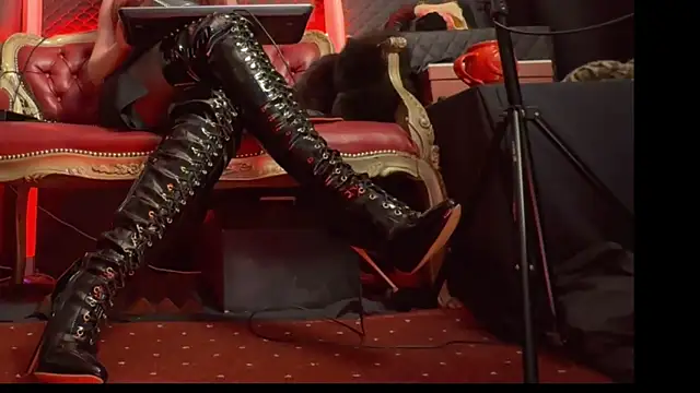 MistressesAliceAndRita online show from 04-14-26, 06:25