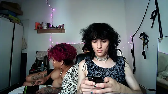 Penygirl online show from 11-30-25, 02:59