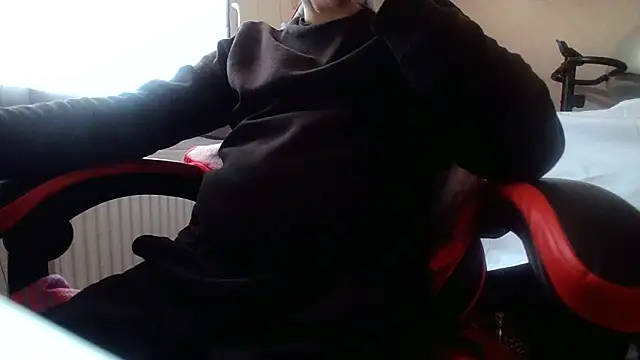 Snapshot of balkis30 chatting on 02-13-25, 11:39 balkis30 online show from 02-13-25, 11:39