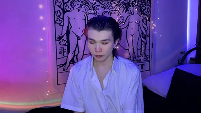 Snapshot of rennnuts chatting on 02-17-25, 10:07 rennnuts online show from 02-17-25, 10:07