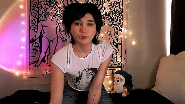 Snapshot of rennnuts chatting on 03-16-25, 02:22 rennnuts online show from 03-16-25, 02:22