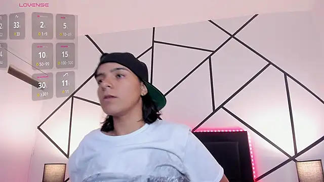 Liiam smith  online show from 01-31-25, 02:07