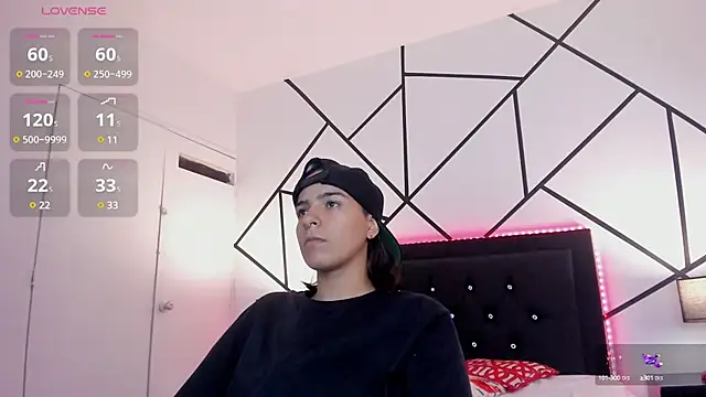 Liiam smith  online show from 02-03-25, 11:53