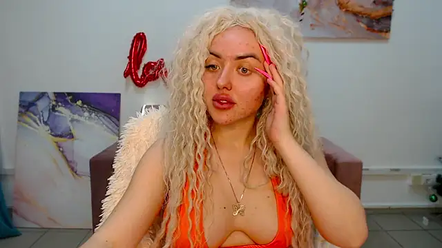 MissisCaty online show from 02-08-25, 10:40