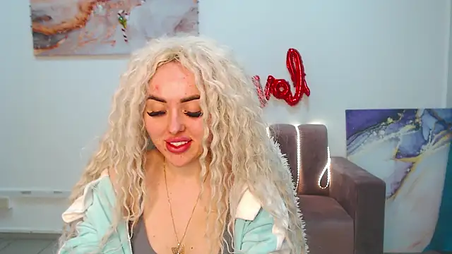 MissisCaty online show from 02-13-25, 10:43