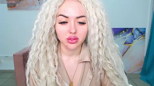 MissisCaty online show from 02-19-25, 04:12