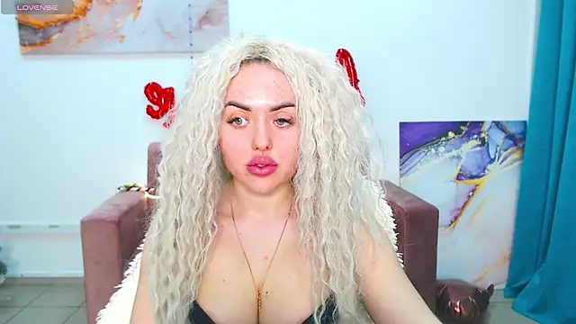 MissisCaty online show from 02-24-25, 10:58