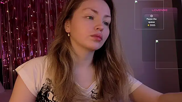 Snapshot of Lora_Rosee chatting on 05-04-26, 02:13 Lora Rosee online show from 05-04-26, 02:13