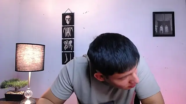 Snapshot of JamesCr_ chatting on 11-10-25, 12:20 JamesCr online show from 11-10-25, 12:20