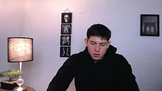 Snapshot of JamesCr_ chatting on 11-22-25, 01:48 JamesCr online show from 11-22-25, 01:48