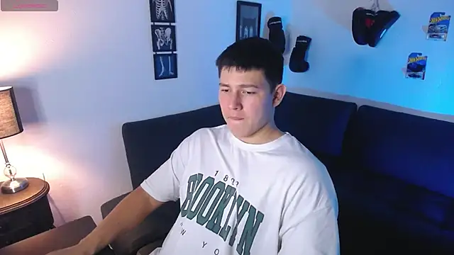 JamesCr  online show from 03-01-26, 01:07