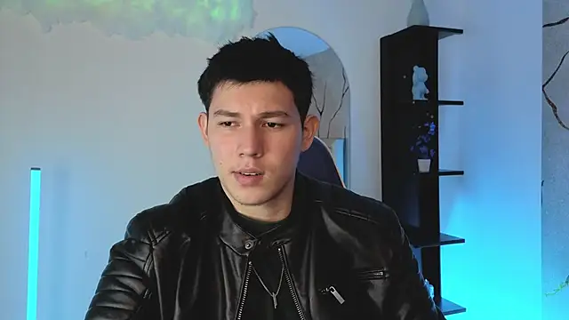 Snapshot of JamesCr_ chatting on 05-23-26, 03:16 JamesCr online show from 05-23-26, 03:16
