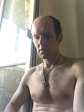 LynnAhNight online show from 06-30-26, 03:51