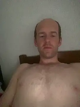 LynnAhNight online show from 07-14-26, 05:34