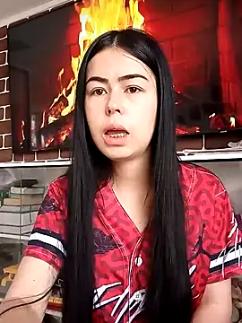 Snapshot of Dalia_Collinsx chatting on 02-06-25, 01:54 Dalia Collinsx online show from 02-06-25, 01:54