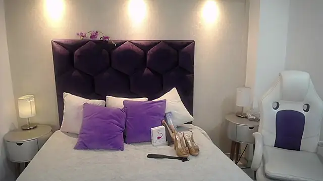 GochitaWild online show from 03-05-25, 08:00