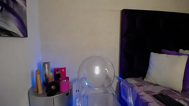 GochitaWild online show from 09-22-25, 08:11