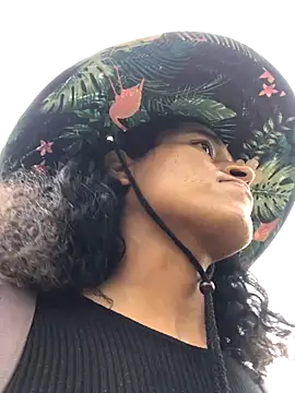 alexiaross96 online show from 11-30-25, 04:00