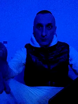 ANGELSANTAMARIA- online show from 12-04-25, 04:33