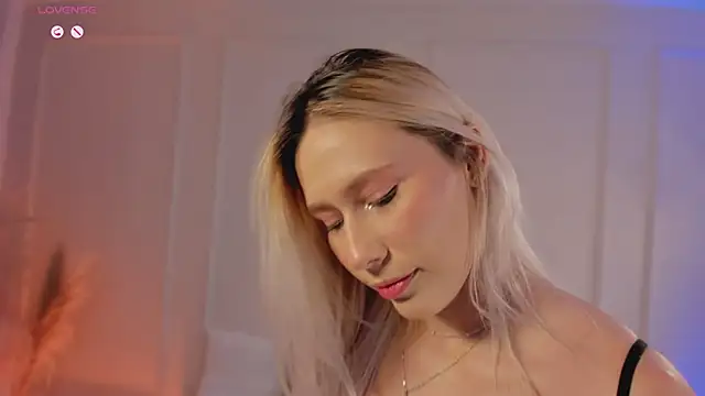 Arianasweeet online show from 04-14-26, 07:42