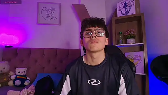 PepperTwink online show from 11-28-25, 04:42