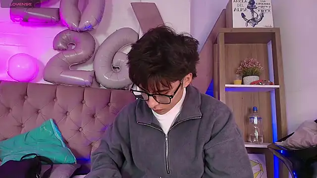 Snapshot of PepperTwink chatting on 01-19-26, 04:11 PepperTwink online show from 01-19-26, 04:11