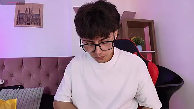 Snapshot of PepperTwink chatting on 02-12-26, 04:02 PepperTwink online show from 02-12-26, 04:02