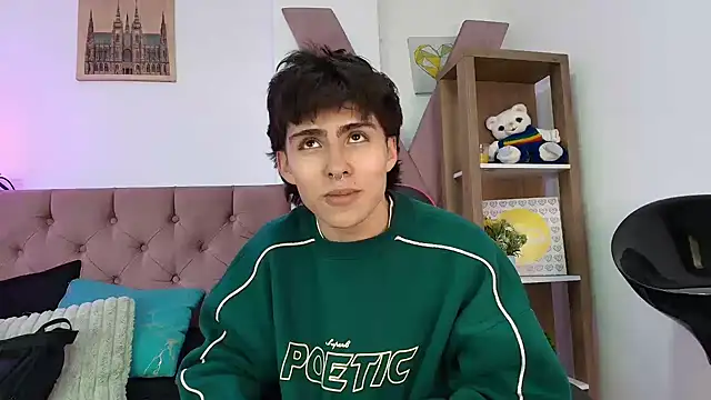 Snapshot of PepperTwink chatting on 02-13-26, 04:14 PepperTwink online show from 02-13-26, 04:14